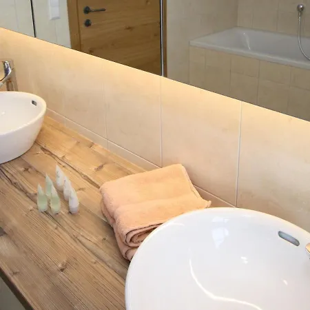 Modern Chalet With Garden In Salzburgerland Near The Katschberg Ski Area شاليه *